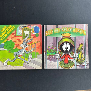 1970s Warner Bros. Kids Books Bugs Bunny Marvin the Martian set